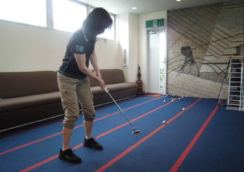 パットの練習もできます。